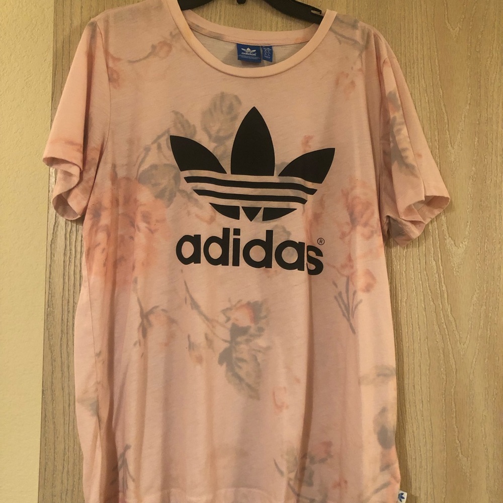 ADIDAS WOMENS TEE!